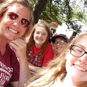 Meet your Posher, Cassi